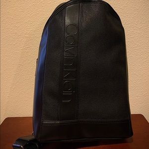CalvinKlein bartley micro texture sling backpack
